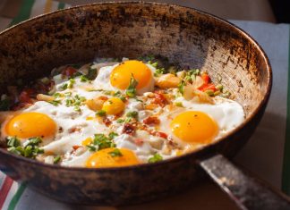 7 jutarnjih navika koje telo ne opršta nakon 60. godine: Pankreas i krvni sudovi su u haosu, a mišići se “tope”