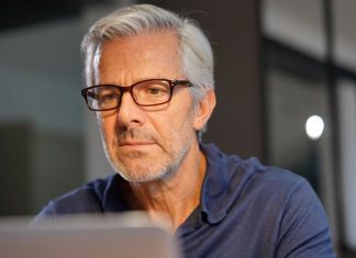 6 znakova da imate posla sa osobom koja iza maske ljubaznosti krije čisto zlo