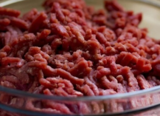 Kupio sam mljevenu govedinu u trgovini – ali ono što sam otkrio natjeralo me da je odmah bacim