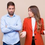 NIJEDNA SUPRUGA OVO NE VIDI: 10 ZNAKOVA DA VAS MUŽ VARA, OBRAZITE PAŽNJU NA BROJ 7