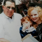 Postavila sam kameru u kcerkinu sobu a onda sam na snimku ugledala svog supruga! ZANIJEMILA sam od soka kada sam ugledala ovaj prizor!