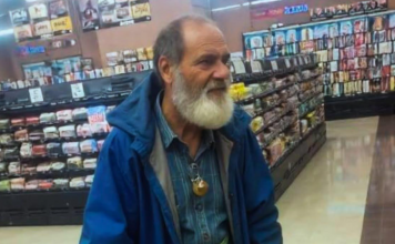 Ušao sam prljav i gladan u sopstvenu firmu — a onda me je neko zgrabio za ruku