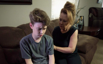 Kada sam čula razgovor u dnevnoj sobi, shvatila sam da je istina sakrivena