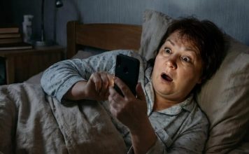 Ujutro, tačno u 3 sata, dobila sam poruku od svog sina. “Mama, izvinjavam se, znam da si nam dala ovu kuću, ali moja svekrva ne želi da budeš na našem vjenčanju.”