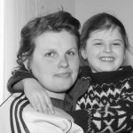 Moja majka je postala alkoholičarka i ja nisam mogla da je spasem: Ljudi su mi govorili “Sramota, da je tako pustiš” a niko nije znao agoniju u kojoj sam živela