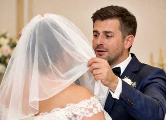 Svi su se smijali izboru milijardera jer se oženio NEATTRAKTIVNOM ženom…Ali kada je pao veo, dvorana je zanijemila😲😲😲