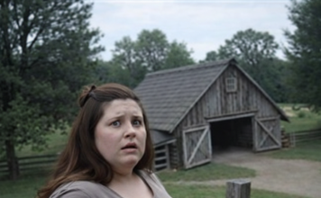 Potajno sam otišla u našu kuću na selu kako bih saznala šta moj muž tamo radi: kad sam otvorila vrata, obuzeo me pravi užas. 😨😨☹️😮