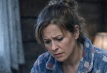 Majka pronalazi ogromnu sumu novca u rancu svoje 9-godišnje ćerke, iako porodica živi u ekstremnoj siromaštini: sledećeg dana odlučuje da prati dete, a istina koja se otkriva šokira ženu 😱🫣