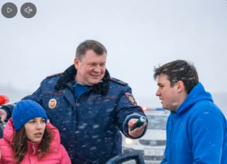 Drski inspektor mi je oduzeo vozačku dozvolu dok sam vozio trudnu ženu u bolnicu: posle godinu dana uradio sam nešto zbog čega je on žestoko zažalio zbog svog postupka 🤔😢