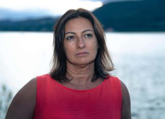 Muškarce najviše odbija kada žena 40+ radi ovih 6 stvari – odmah se povlače