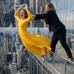 Svekrva je gurnula nevjestu sa krova visokog nebodera zbog nasljedstva, ali nije ni sanjala šta će se desiti za nekoliko minuta 😨😲