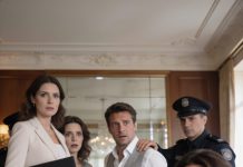 Moj muž mi je napisao: „Zapeo sam na poslu, sretna druga godišnjica, ljubavi“; a ipak sam ga vidjela samo dva stola dalje… kako ljubi drugu ženu kao da naš brak nikada nije postojao.