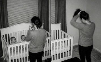 Kad sam rodila blizance muž je unajmio bebisiterku da nam pomogne: Deca su je zavolela, a onda sam na kameri videla nešto zbog čega mi je srce sišlo u pete