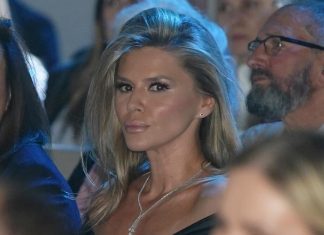PUKLA BRUKA! Melina od ROĐENOG SINA doživela NEOPROSTIVU IZDAJU, šok detalji ISPLIVALI JAVNO – Ono što je uradio zgrozilo cijeli BALKAN! PUKLA BRUKA! Melina od ROĐENOG SINA doživela NEOPROSTIVU IZDAJU, šok detalji ISPLIVALI JAVNO – Ono što je uradio zgrozilo cijeli BALKAN! - featured image