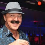 SVI SU MISLILI DA JE NEMOGUĆE!!….HARIS ĐŽINOVIĆ SE OŽENIO!!!!A pogledajte koja je POZNATA PJEVAČICA osvojila njegovo srce!!SSLIJEDI VELIKI ŠOK!!! - featured image
