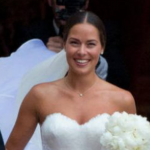 ANA IVANOVIĆ SE UDAJE ,POGELDAJTE KAKAV JE SKANDAL ŠVAJNI NAPRAVIO KAD JE VIDIO KO JE U PITANJU: A i vi ćete ostat u šoku!!! Švani mu nije ni do koljena!!!!Ana je ubola jakpot (FOTO)