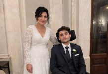 Udala sam se za paraliziranog 25-godišnjeg milijunaša… Ali u našoj bračnoj noći zaključao je vrata spavaće sobe, pogledao me sa suzama u očima i šapnuo: “Sada više nema povratka. Vrijeme je da saznaš pravi razlog zbog kojeg sam se oženio tobom.”