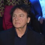 “Tražiću alimentaciju za sve ove godine, skupo će mi platiti” Ovaj pevač JE sin Zdravka Čolića: “Zašto ćuti o tome da mi je tata?”Kad vidite ko je u pitanju zanijenit ćete krio sve ove dodine!!!!