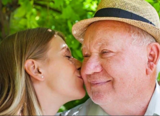 NESTAŠNI DEDA (75) IZ KOCELJEVE U ŠUPI SA SVASTIKOM (66), POSLE NJE PALA I SNAJKA (33)! Nacija zanemela od ŠOKA!