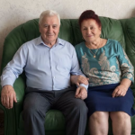 Moj otac je celog života uzimao celu platu moje majke. Jednog dana smo konačno saznali na šta je potrošio sav taj novac.