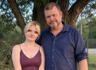 „Otac mog dečka gledao me pravo u oči svaki put kada bi me vidio. Jedne večeri rekao mi je: ‘Ako te ikada neko povrijedi, prvo nazovi mene.’ Način na koji me gledao stvarao mi je nelagodu… Ali onda je dodao nešto zbog čega sam se potpuno ukočila.“