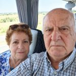 Nakon 52 godine braka, suprug me odvezao na nepoznato mjesto, ne želeći mi reći kuda idemo. Na pola puta čvrsto me uhvatio za ruku i rekao: „Nakon današnjeg dana više nikada nećeš vidjeti svoju djecu.“ U tom trenutku prvi put u životu osjetila sam pravi strah od čovjeka s kojim sam provela gotovo cijeli život…