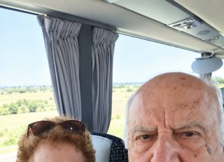 Nakon 52 godine braka, suprug me odvezao na nepoznato mjesto, ne želeći mi reći kuda idemo. Na pola puta čvrsto me uhvatio za ruku i rekao: „Nakon današnjeg dana više nikada nećeš vidjeti svoju djecu.“ U tom trenutku prvi put u životu osjetila sam pravi strah od čovjeka s kojim sam provela gotovo cijeli život…